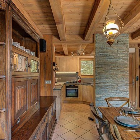 Chalet Blackbushe - Traditional Chalet - Alpes Travel - Sleeps 4-6 Les Houches Ngoại thất bức ảnh